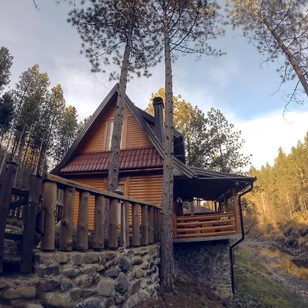 Vikendica Sa Pet Zvjezdica 度假居